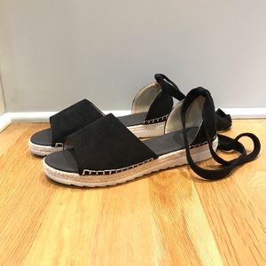 Espadrille Sandals with tie